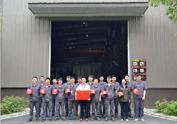  五四青年 | 与时间赛跑，让机器也有温度——制造二部喜获长沙高新区“工人先锋号”